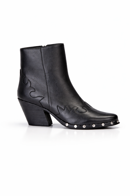 Botas cortas con Tachuelas